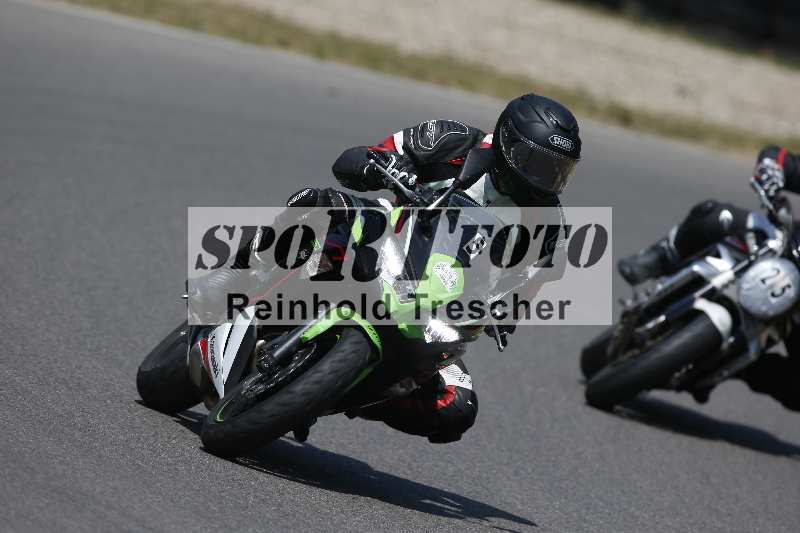 Archiv-2023/28 05.06.2023 Moto Club Anneau du Rhin/blanc-novice/5